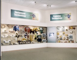 Packer Hall of Fame-equipment
